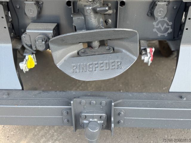 Furgón volquete trilateral MERCEDES-BENZ ATEGO 818 / 2 x AHK / ORIGINAL KM !