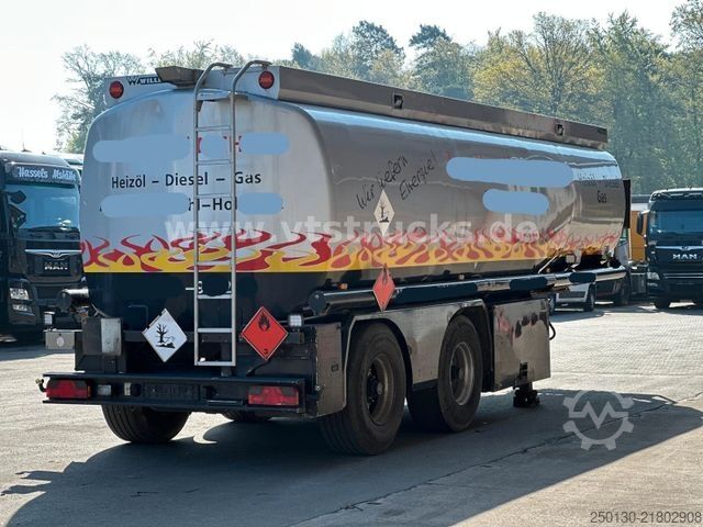 Semirimorchio cisterna  WILLIG 4 Kammern Tanker/Diesel/TRIDEC/SENING 33