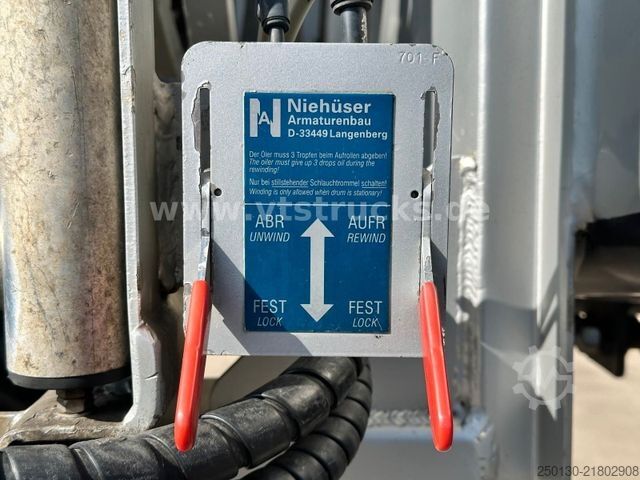 Semirimorchio cisterna  WILLIG 4 Kammern Tanker/Diesel/TRIDEC/SENING 33