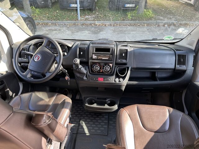 Lakókocsi/lakóautó Fiat Weinsberg Carabus 600 K | 4 Posti Letto | Completamente Attrezzato