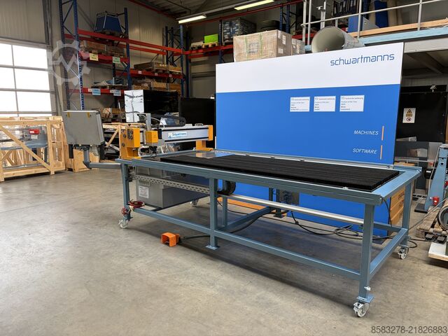Système de coupe universel à traction Schwarmanns Maschinenbau GmbH EFM 26.1
