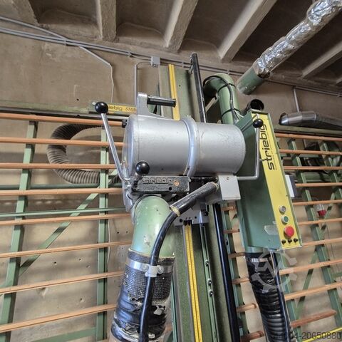 Ferăstrău cu panou vertical Striebig Standard 5220