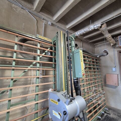 Ferăstrău cu panou vertical Striebig Standard 5220