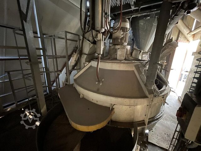 Mobile concrete mixing plant ARCEN 2250L/1,5M3