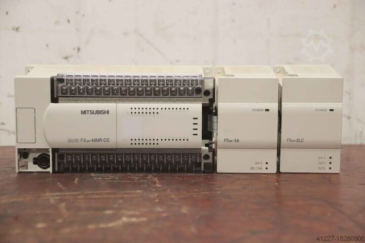 PLC kontrol Mitsubishi FX2N-48MR-DS  FX2N-5A