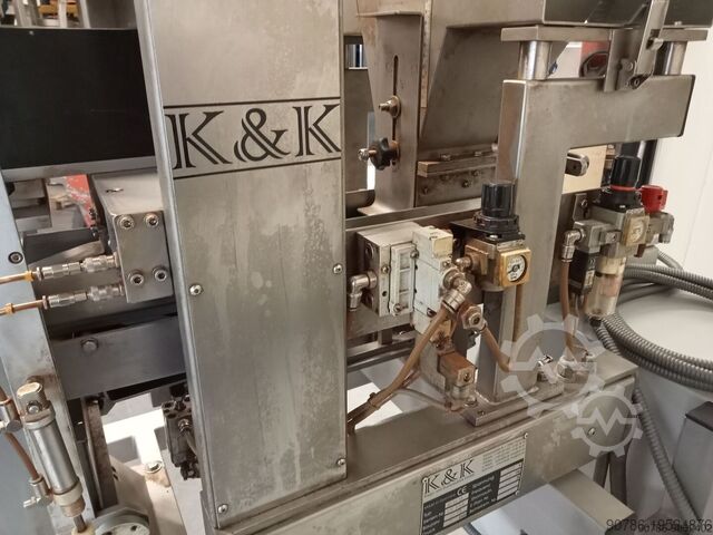 Ζυγιστική και δοσομετρική μηχανή με ταινιόδρομο από ανοξείδωτο χάλυβα K en K