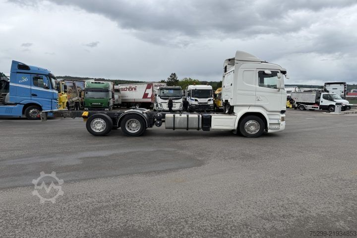 Kamyon şasisi Scania R730LB 6x2*4 Retarder / Swiss-Vehicle
