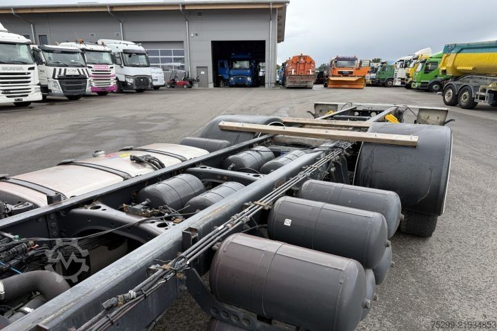 Kamyon şasisi Scania R730LB 6x2*4 Retarder / Swiss-Vehicle