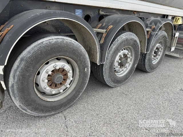 Semirremolque volquete Kässbohrer Tipper Steel half pipe body 27m³
