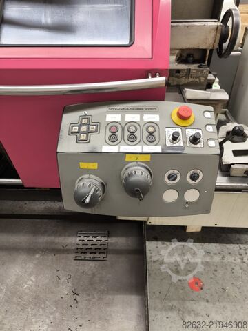 Tour CNC à cycles Gildemeister NEF 520