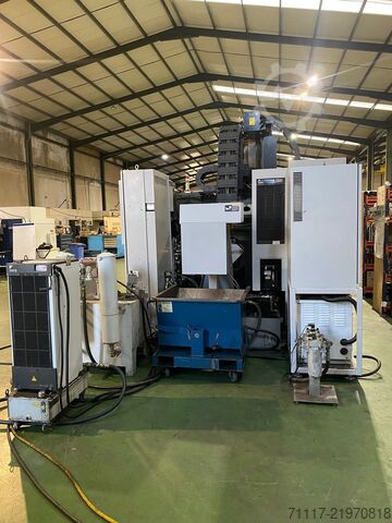 Centro de maquinação vertical Mori Seiki NMV 5000 DCG