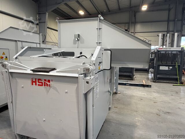 HSM HL 7009 vízszintes bálázó HSM HL 7009
