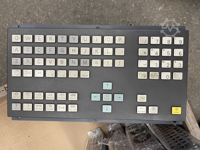 Pantalla táctil, teclados, ratón FINNPOWER L6A