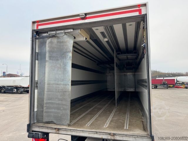 Kylbil SCANIA P320 6x2*4 Carrier Supra 1250 Mt 9.90 m. kasse