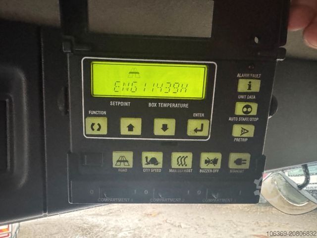 Kylbil SCANIA P320 6x2*4 Carrier Supra 1250 Mt 9.90 m. kasse