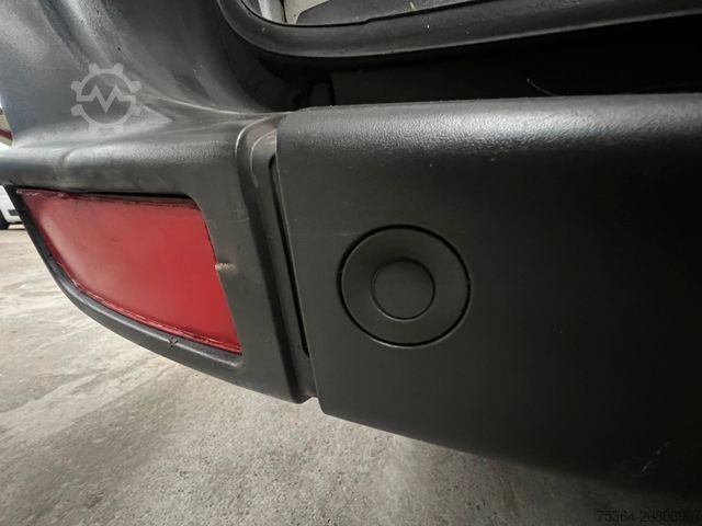 Minibús VOLKSWAGEN Crafter 2.5 TDi Maxi 9Sitze + Lift ENGINE BROKEN