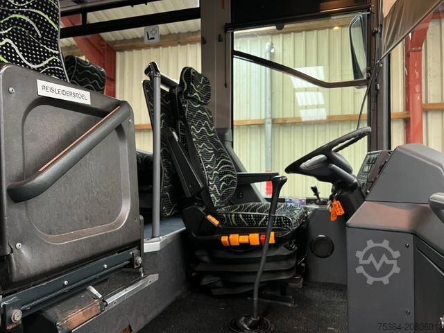 Autocarro interurbano MERCEDES-BENZ Integro 0550 57 Sitze 6 Gang Dachklima Euro 5