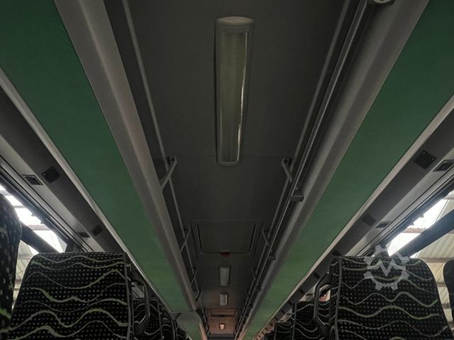 Autocarro interurbano MERCEDES-BENZ Integro 0550 57 Sitze 6 Gang Dachklima Euro 5