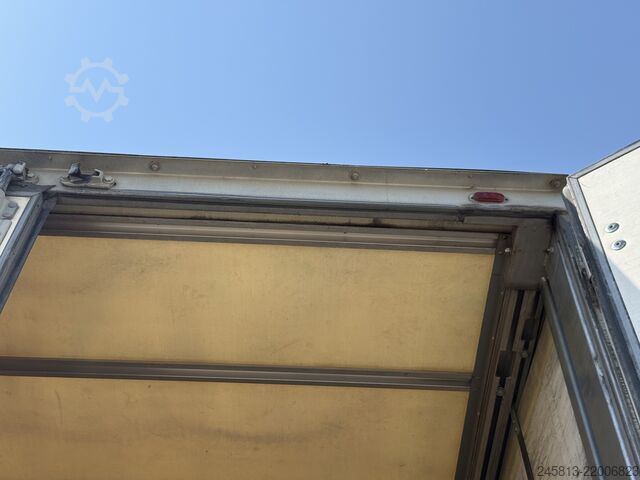 Autocarro con cassone Iveco ml120e19p