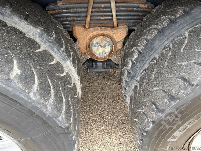 Kiepwagen Iveco TRAKKER 500