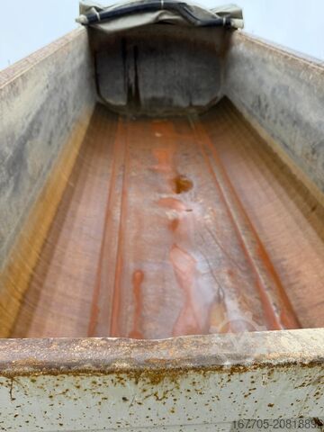 Kiepwagen Iveco TRAKKER 500