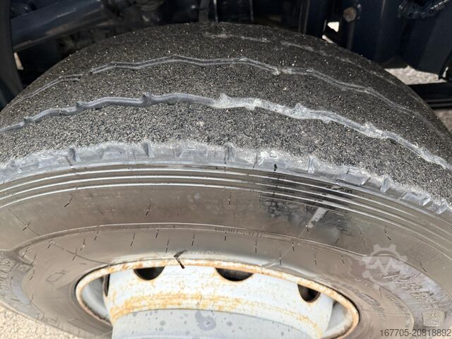 Kiepwagen Iveco TRAKKER 500