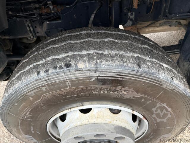 Kiepwagen Iveco TRAKKER 500