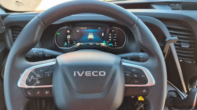 Minibús IVECO 2x Daily 70 Lagerfahrzrug Ferqui Sunrise 2,5 m B