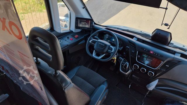 Minibús IVECO 2x Daily 70 Lagerfahrzrug Ferqui Sunrise 2,5 m B