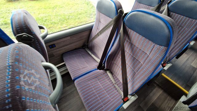 Minibús IVECO 2x Daily 70 Lagerfahrzrug Ferqui Sunrise 2,5 m B