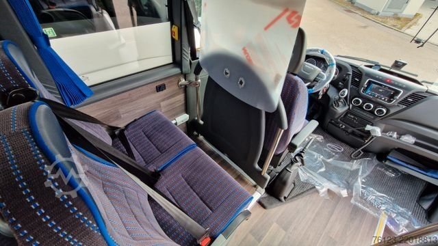 Minibús IVECO 2x Daily 70 Lagerfahrzrug Ferqui Sunrise 2,5 m B