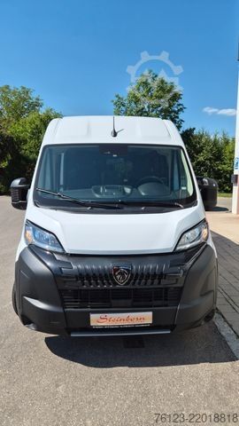 Højt tag varevogn PEUGEOT Boxer  Hochraum 9 Sitzer L3H2 verglast BlueHDi