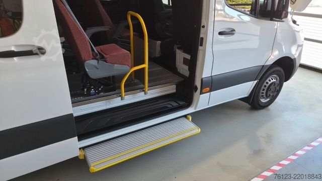 Minibüs MERCEDES-BENZ 8 Sprinter Lord Light 22 Sitzer Vorlauffahrzeug