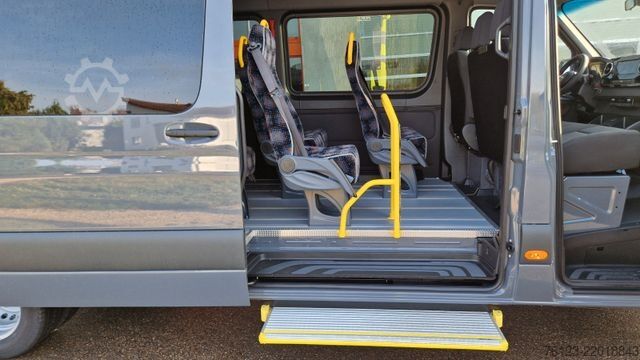Minibüs MERCEDES-BENZ 8 Sprinter Lord Light 22 Sitzer Vorlauffahrzeug