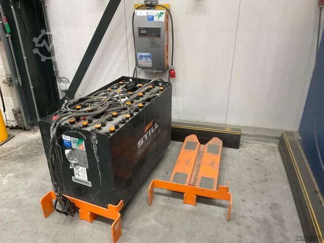 Reach truck STILL MX-X