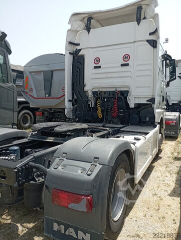 Standardowy ciągnik siodłowy MAN TGX 18.470 ADR TOTALE Unico Proprietario