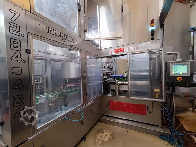 Plnicí linka na skleněné lahve, plnicí zařízení SACMI Complete Glass Filling Line 50.000 bph