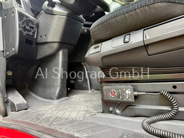 Volume SCM Mercedes-Benz Actros 1845 1845/StreamSpace/Retarder/LowLiner ...