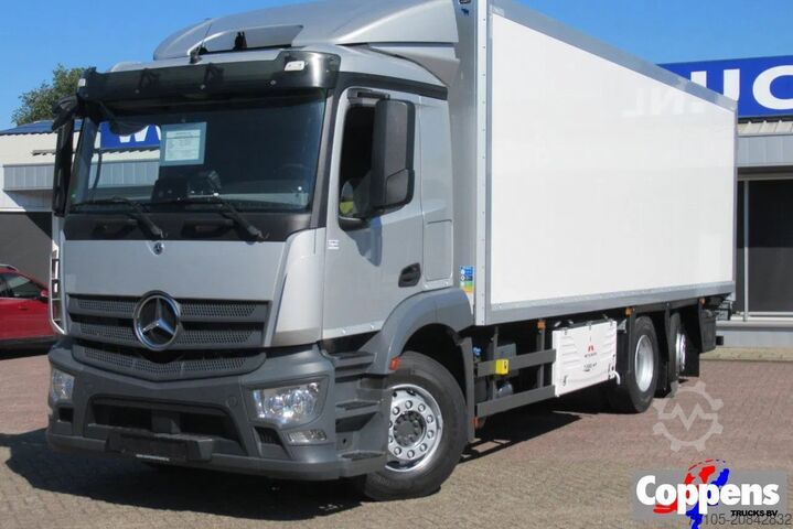 Refrigerated/freezer transport Mercedes-Benz Antos 2536 LL Koel/Vries +klep Bi-Temp