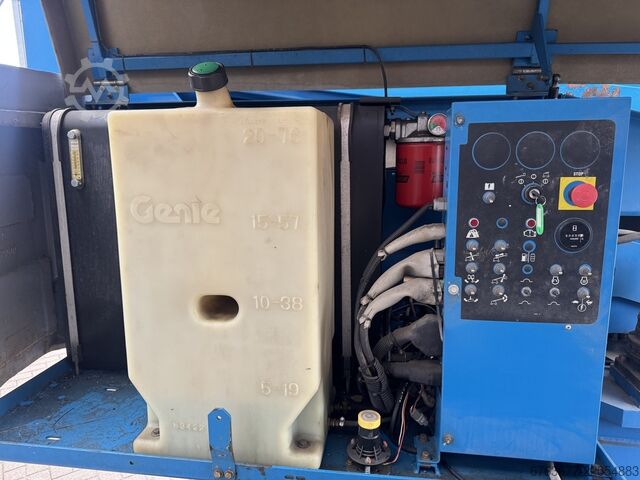 GENIE S45 Nacelle télescopique / plate-forme élévatrice 4x4 DEUTZ DIESEL 3435 heures 15,7 m Hauteur  GENIE S45 Telescoop hoogwerker / boomlift  4x4 DEUTZ DIESEL 3435uur  15,7M Werkhoogte 2007