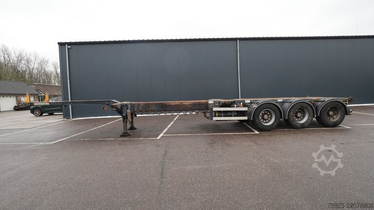 Transport af containere D-tec Extendable container transport trailer