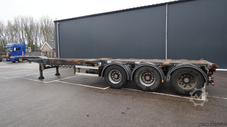 Transport af containere D-tec Extendable container transport trailer