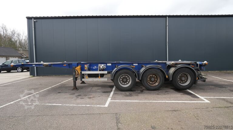 Transport af containere D-tec Container transport trailer ADR 30FT