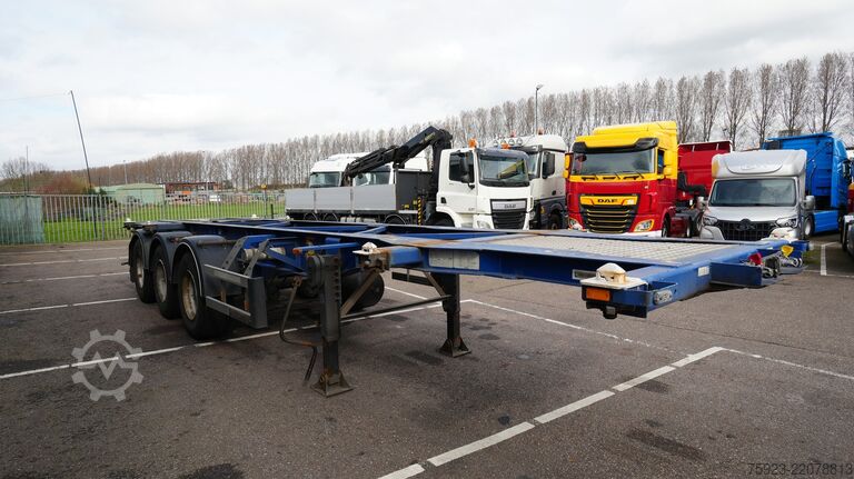 Transport af containere D-tec Container transport trailer ADR 30FT