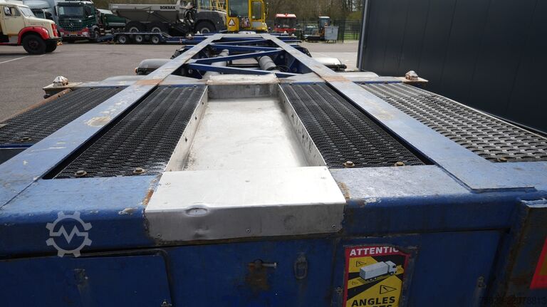 Transport af containere D-tec Container transport trailer ADR 30FT