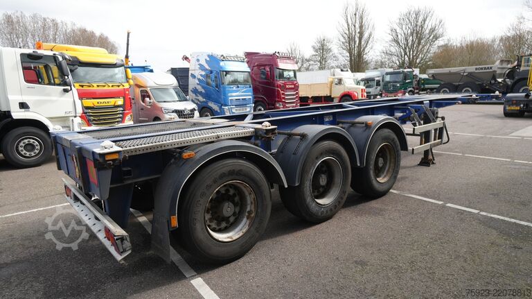 Transport af containere D-tec Container transport trailer ADR 30FT