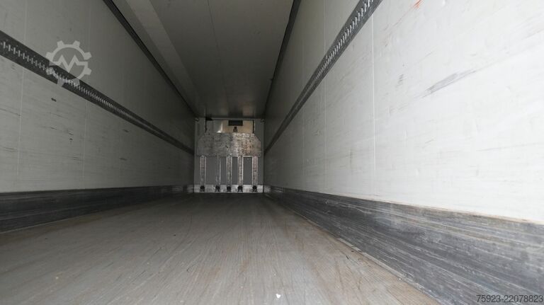 Kølet/frosset transport Krone 3 Axle frigo trailer with THERMO KING SLXi Spec...