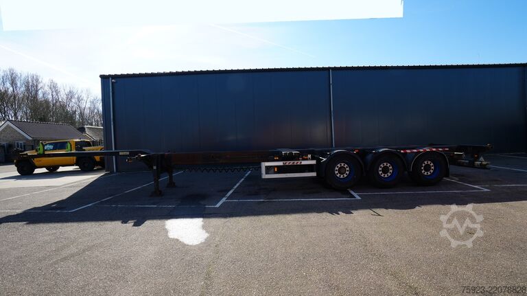 Transport af containere Nooteboom Container transport trailer