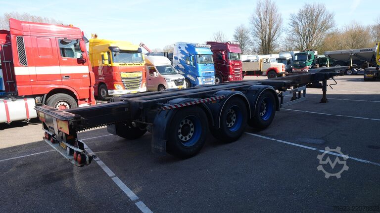 Transport af containere Nooteboom Container transport trailer