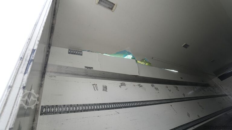 Kuffert Pacton Closed box trailer damaged box